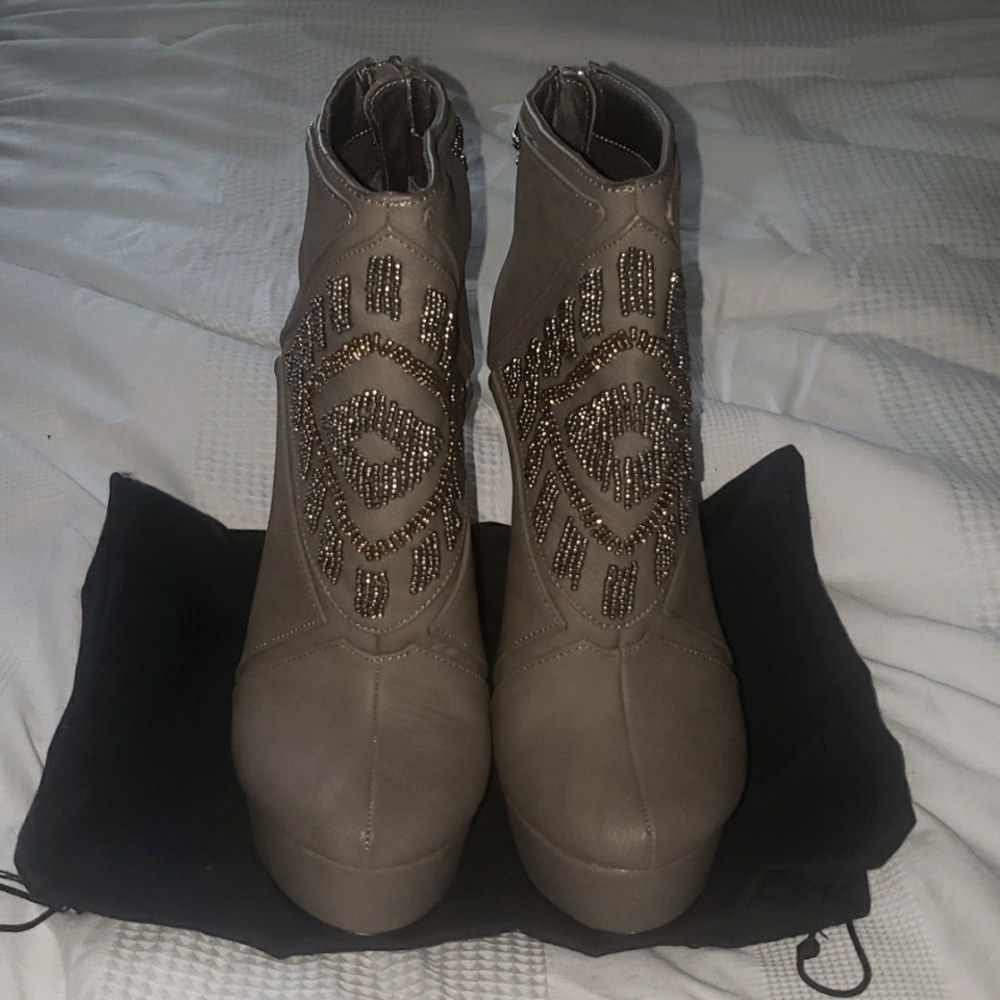 Michael Antonio Studio Booties